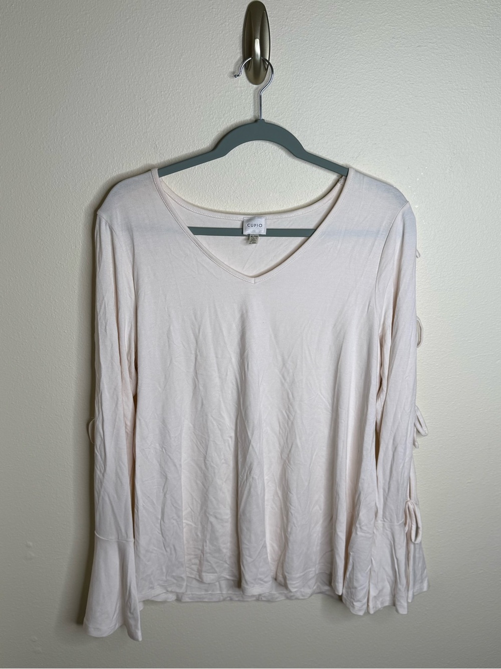 Cupio Women’s XL Ivory Tie Sleeve V-Neck Bell Sleeve Boho Top